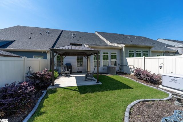 160 Moss Hollow Way, Simpsonville, SC 29680