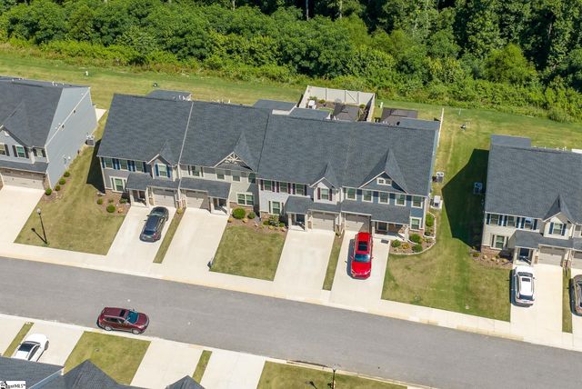 160 Moss Hollow Way, Simpsonville, SC 29680