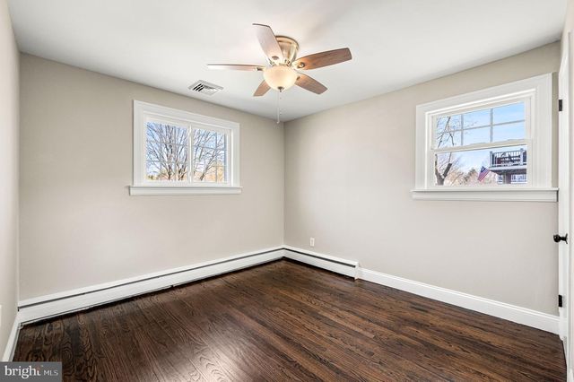 2299 SPRINGHOUSE LN, Aston, PA 19014