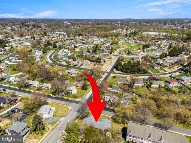 2299 SPRINGHOUSE LN, Aston, PA 19014