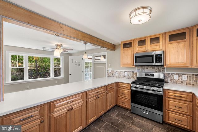 2299 SPRINGHOUSE LN, Aston, PA 19014