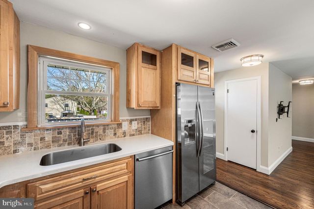 2299 SPRINGHOUSE LN, Aston, PA 19014