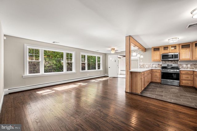 2299 SPRINGHOUSE LN, Aston, PA 19014