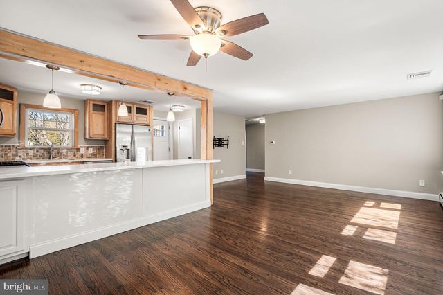 2299 SPRINGHOUSE LN, Aston, PA 19014