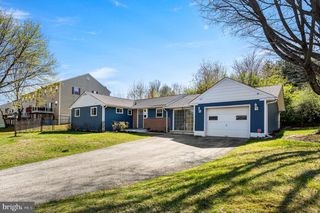 2299 SPRINGHOUSE LN, Aston, PA 19014