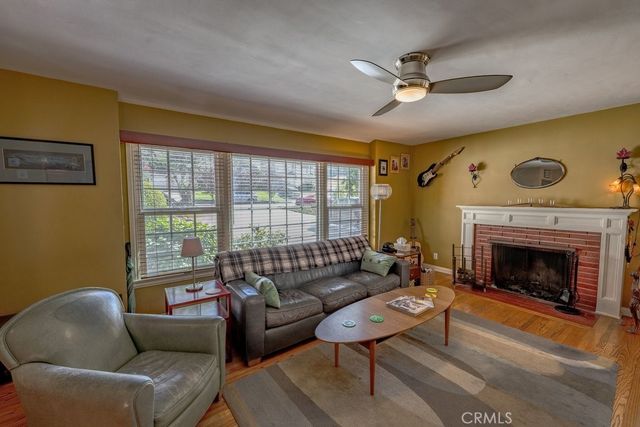 2644 Mary Street, La Crescenta, CA 91214
