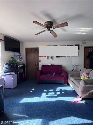 228 E Kinney St, Newark City, NJ 07105