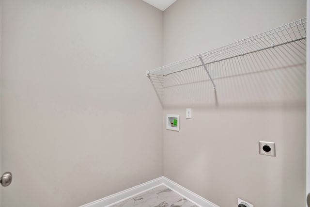 492 S Halifax Ct, Clarksville, TN 37040