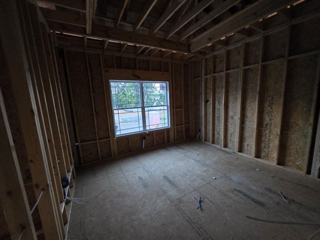 492 S Halifax Ct, Clarksville, TN 37040