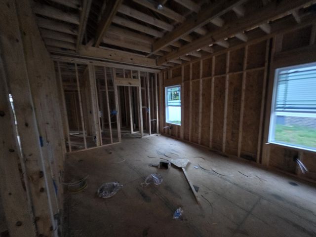 492 S Halifax Ct, Clarksville, TN 37040