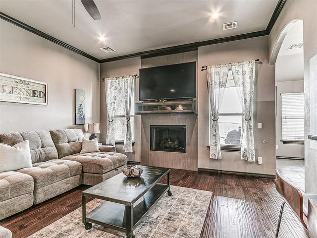 18828 Olive Branch Court, Edmond, OK 73012