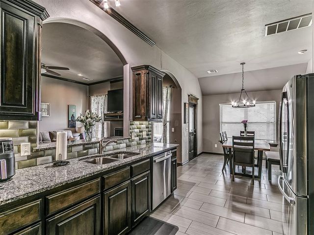 18828 Olive Branch Court, Edmond, OK 73012