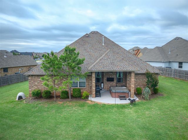 18828 Olive Branch Court, Edmond, OK 73012