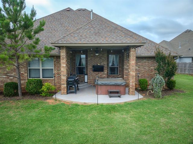 18828 Olive Branch Court, Edmond, OK 73012