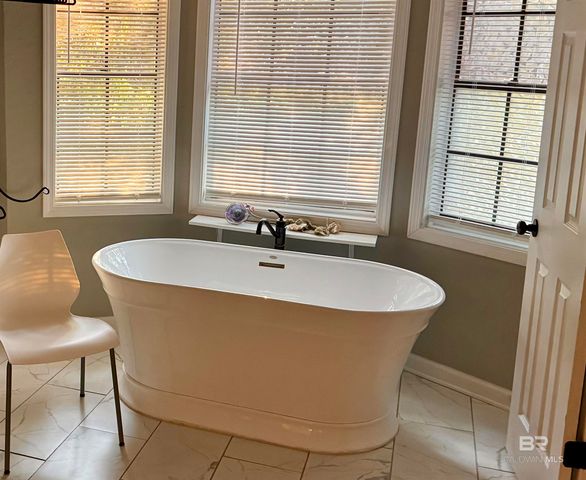1302 Oak Street, Daphne, AL 36526