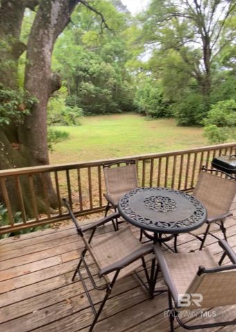 1302 Oak Street, Daphne, AL 36526