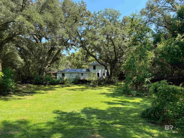 1302 Oak Street, Daphne, AL 36526