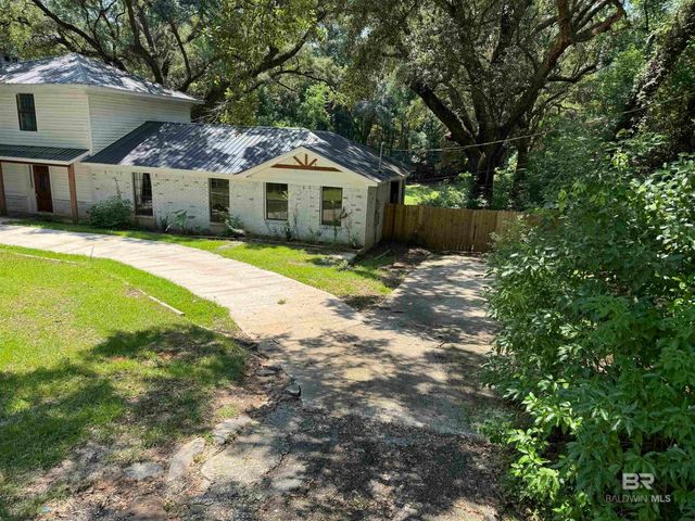 1302 Oak Street, Daphne, AL 36526
