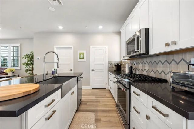 1460 W Sunrise Lane, San Pedro, CA 90732