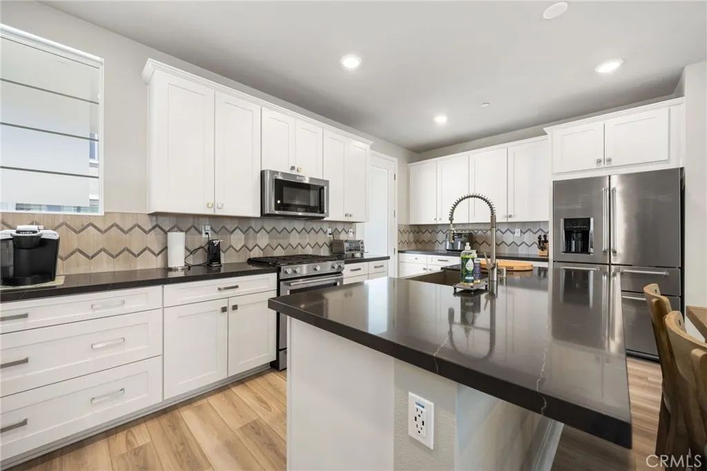 1460 W Sunrise Lane, San Pedro, CA 90732