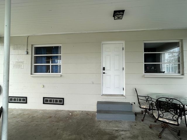 9229 OVERLOOK DRIVE, Tampa, FL 33617
