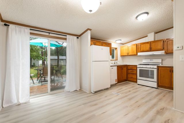 67725 N Ridgewood Drive, South Haven, MI 49090