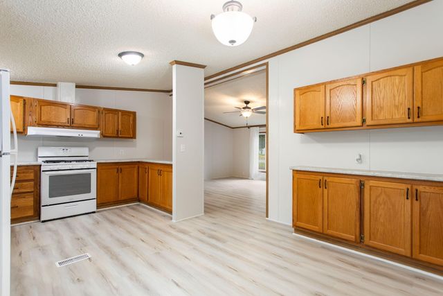 67725 N Ridgewood Drive, South Haven, MI 49090