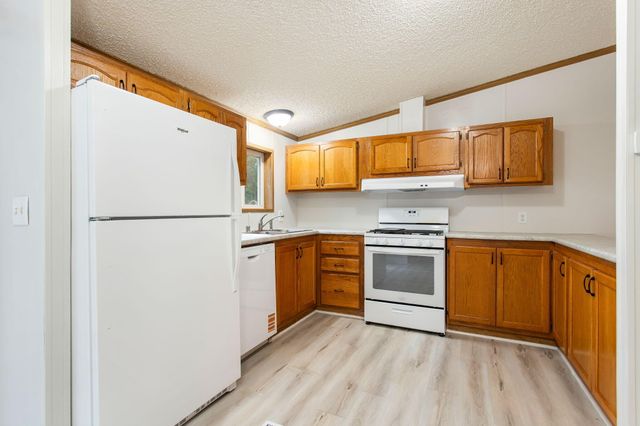 67725 N Ridgewood Drive, South Haven, MI 49090
