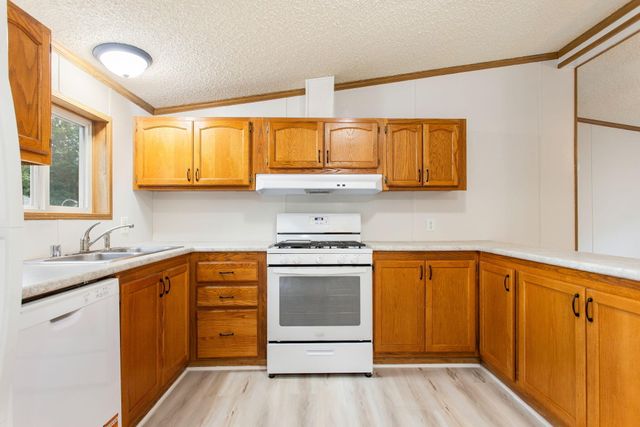 67725 N Ridgewood Drive, South Haven, MI 49090