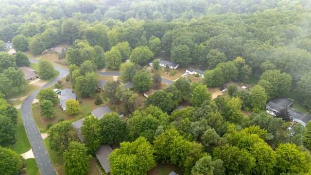67725 N Ridgewood Drive, South Haven, MI 49090