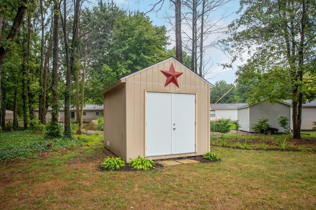 67725 N Ridgewood Drive, South Haven, MI 49090