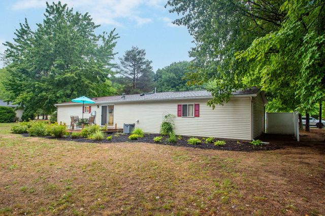 67725 N Ridgewood Drive, South Haven, MI 49090