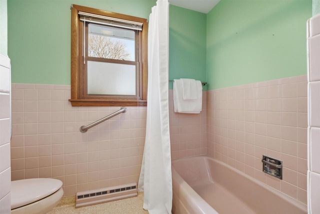 2600 N UNION STREET, Appleton, WI 54911