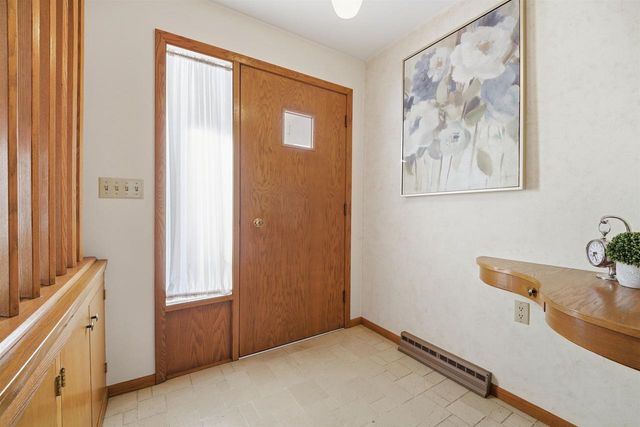 2600 N UNION STREET, Appleton, WI 54911