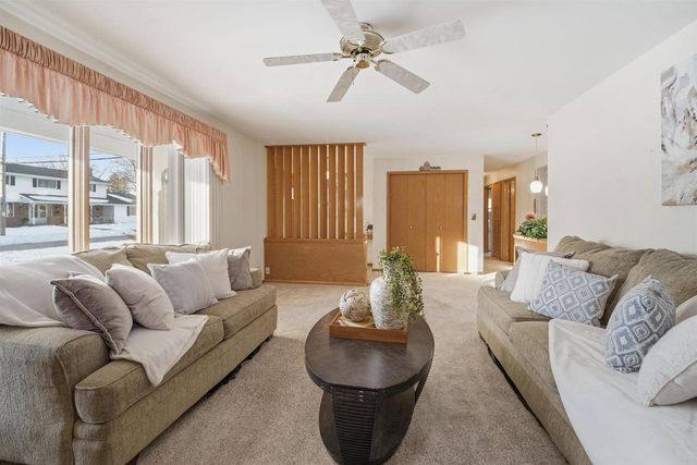 2600 N UNION STREET, Appleton, WI 54911