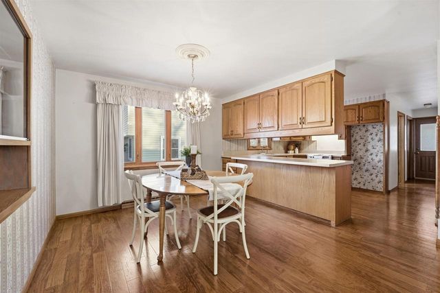 2600 N UNION STREET, Appleton, WI 54911