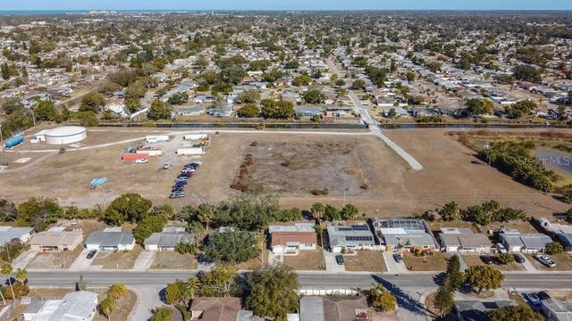 7605 FOX HOLLOW DRIVE, Port Richey, FL 34668