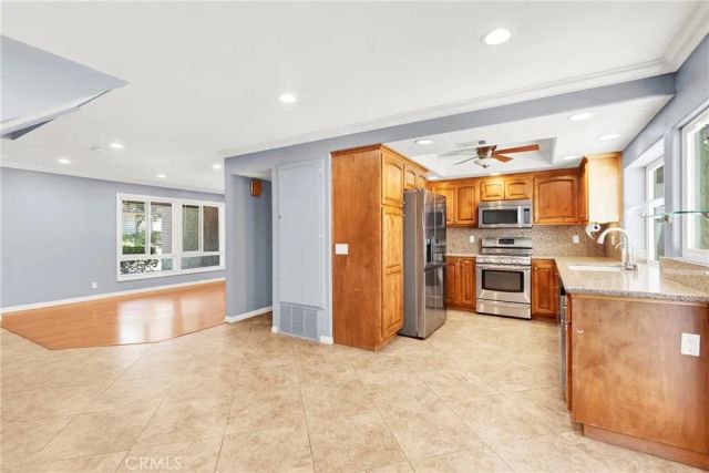 2993 N Cottonwood 13, Orange, CA 92865