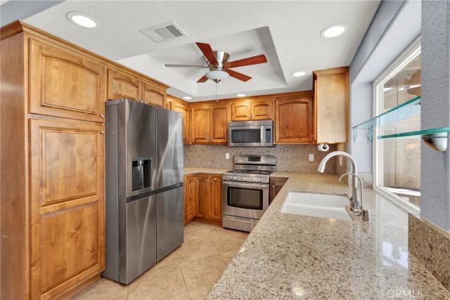 2993 N Cottonwood 13, Orange, CA 92865