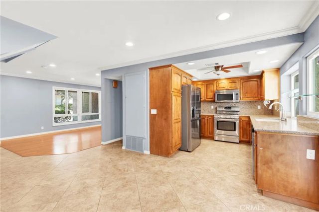 2993 N Cottonwood 13, Orange, CA 92865