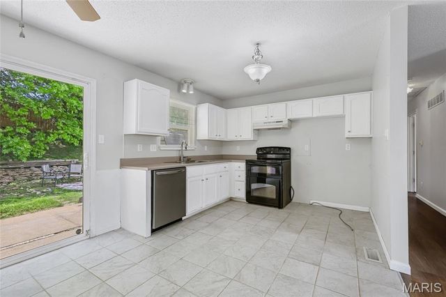 1120 Valentine Street, Festus, MO 63028