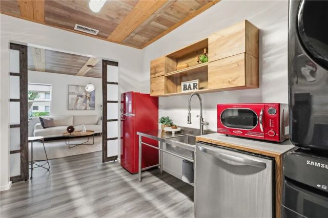 261 N Oak, Pasadena, CA 91107