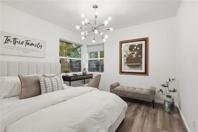 261 N Oak, Pasadena, CA 91107
