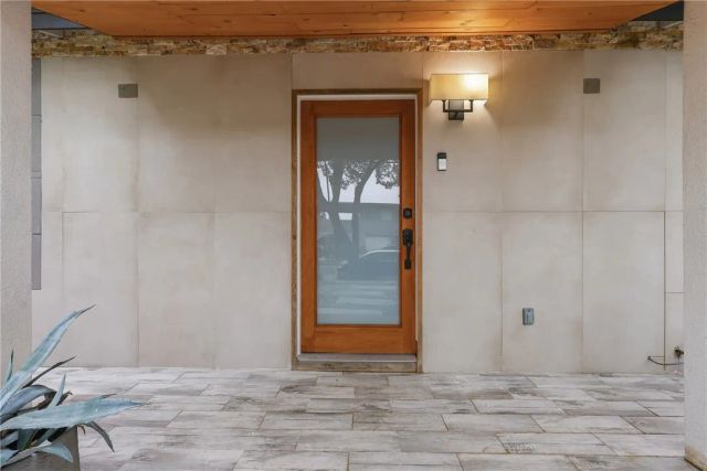 261 N Oak, Pasadena, CA 91107