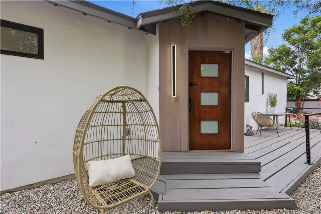 261 N Oak, Pasadena, CA 91107