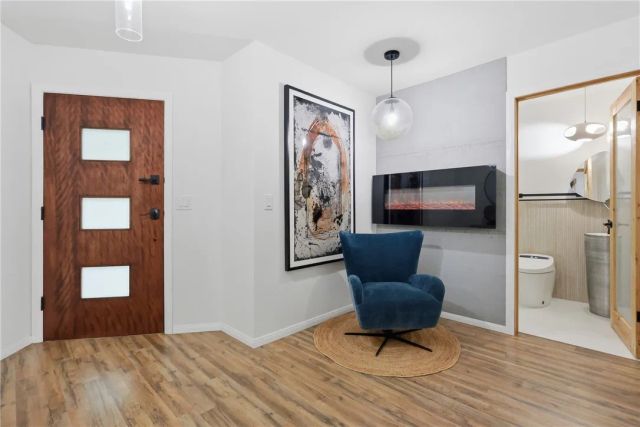 261 N Oak, Pasadena, CA 91107