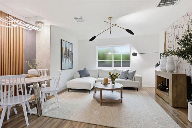 261 N Oak, Pasadena, CA 91107