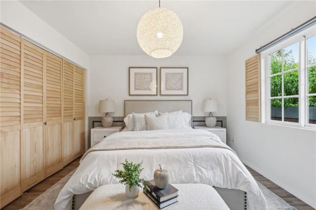 261 N Oak, Pasadena, CA 91107