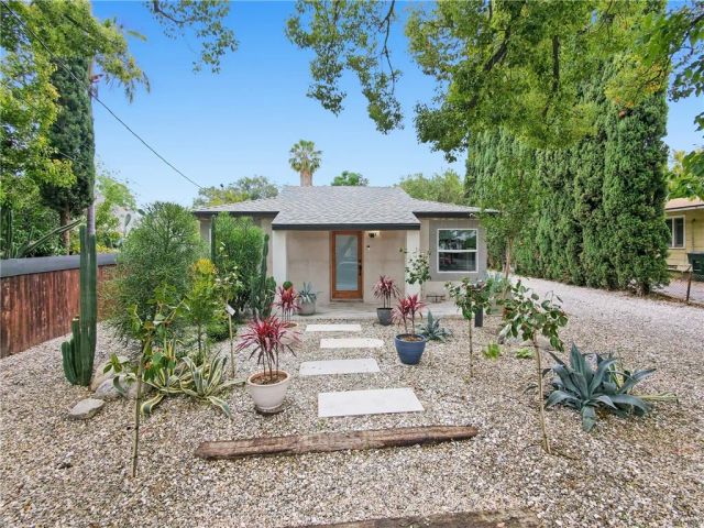 261 N Oak, Pasadena, CA 91107