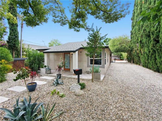 261 N Oak, Pasadena, CA 91107